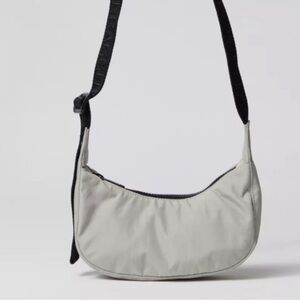 Urban Outfitters Exclusive Baggu Mini Crescent in Gray